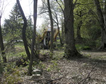 Excavator arrival 1, May 9