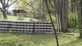 Southern bundles close, May 1