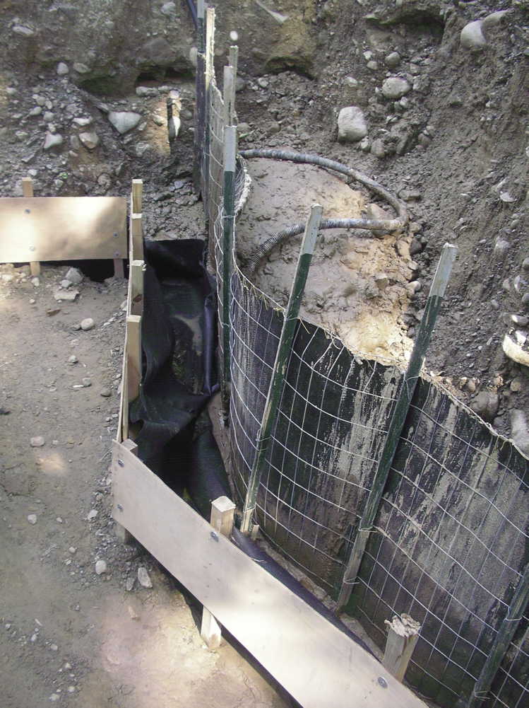 Lining the Ditch, Aug 9, 2006
